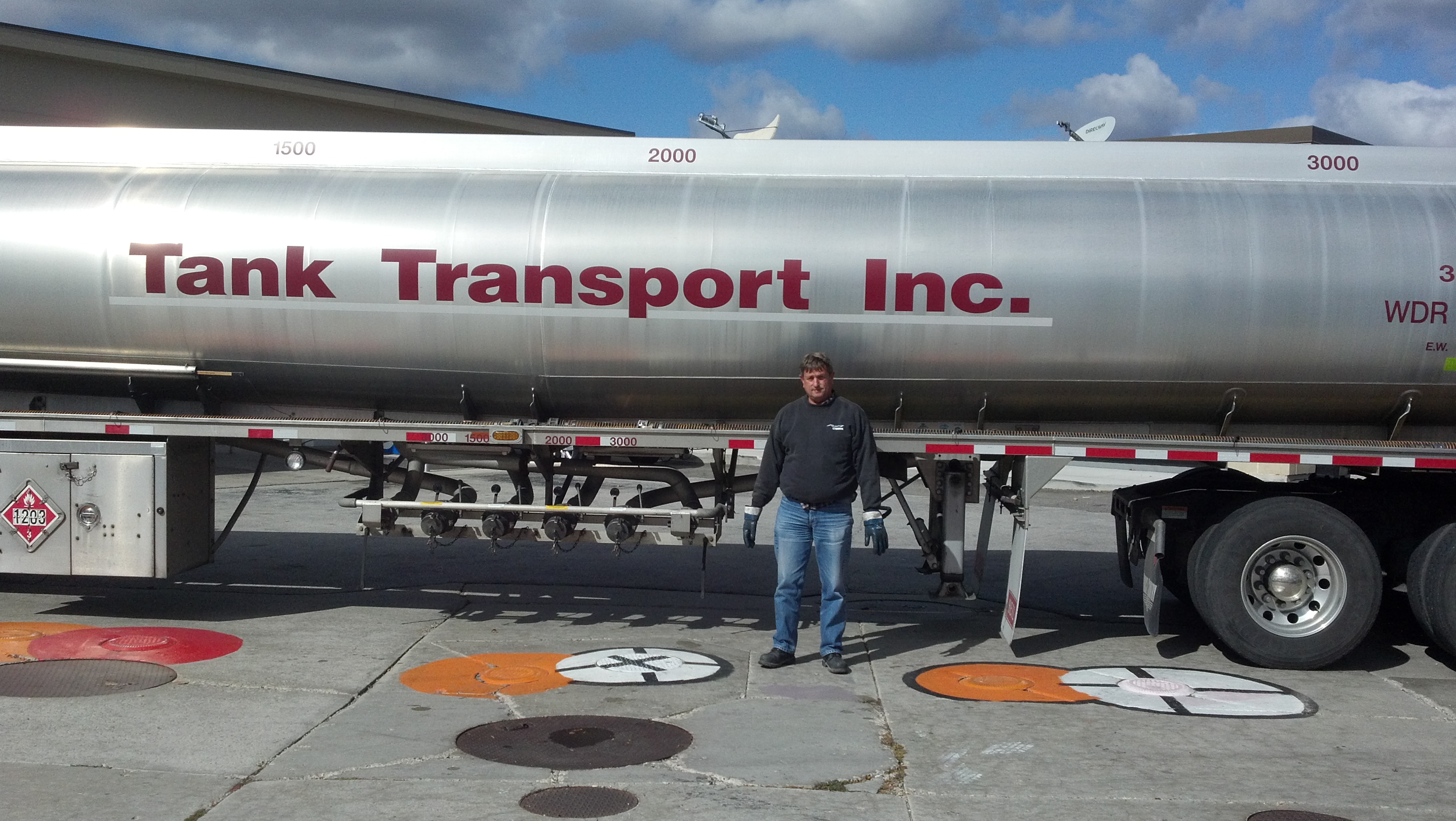 Dave Greve Tank Transport Teamster Member with 27 years in the tank business, soon to be fighting the elements delivering fuel we rely on in our daily life.